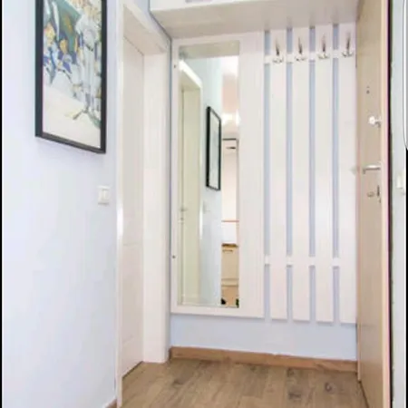 Easystay Apartament *